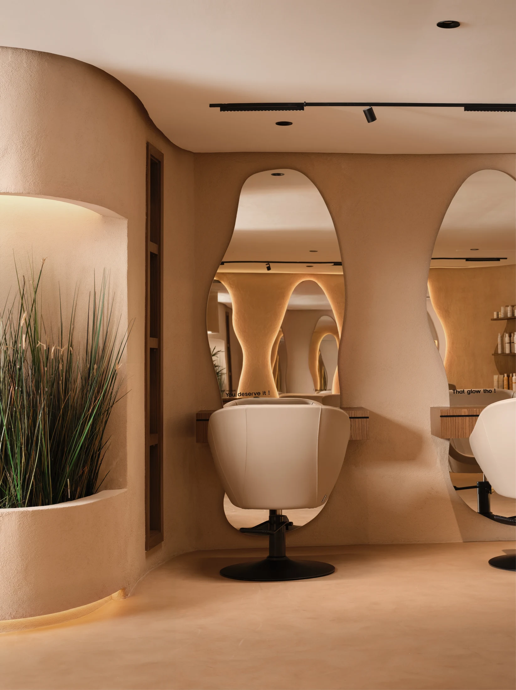 Aura Spa — Miroir organique